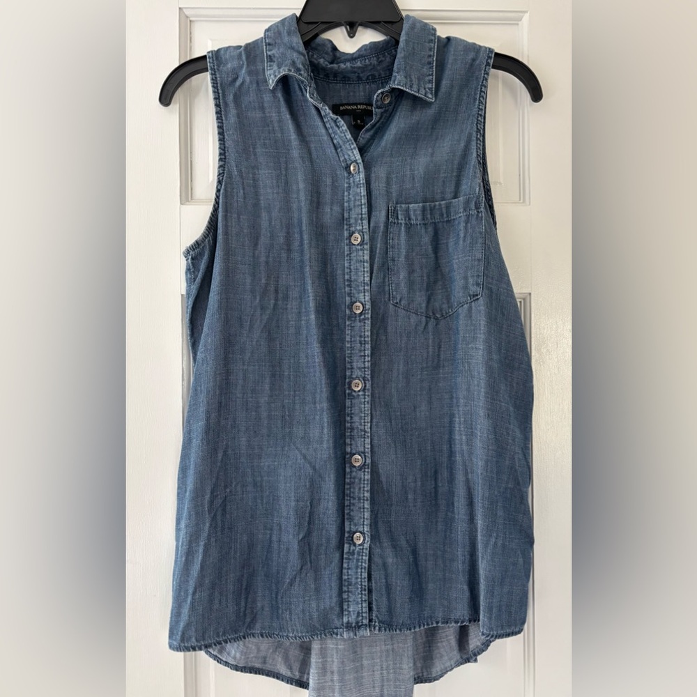 Banana Republic Sleeveless Button-Front Chambray Top - Denim Blue Small